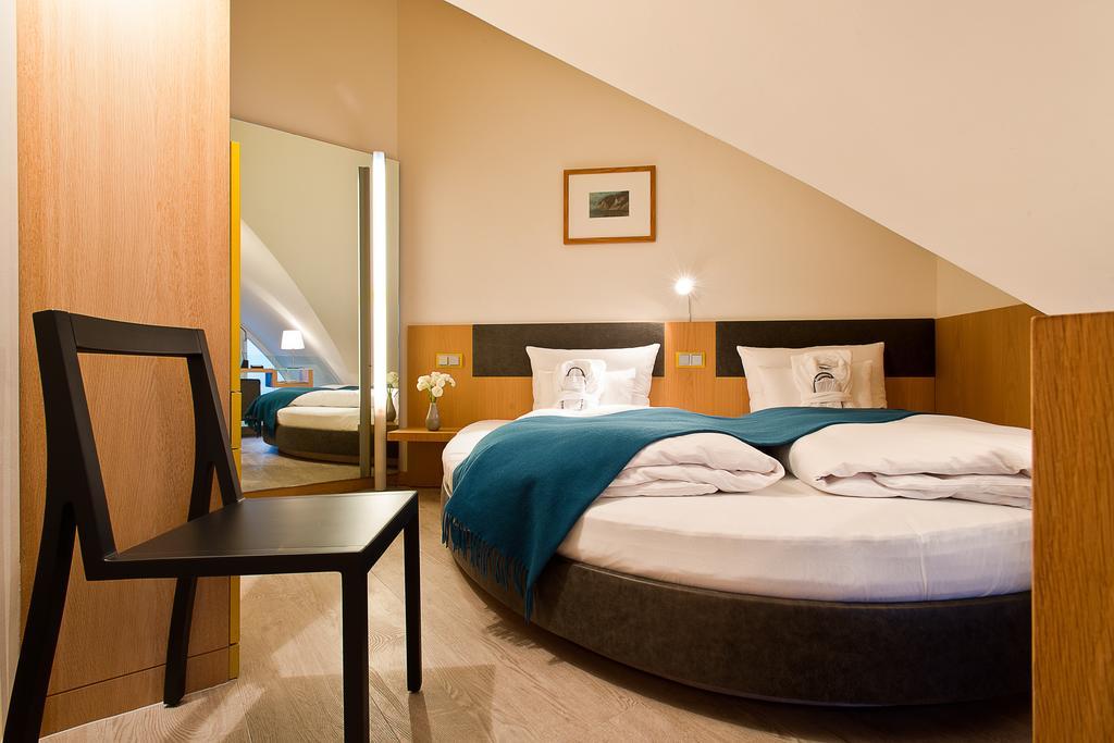 Hotel Am Meer & Spa Binz Ruang foto