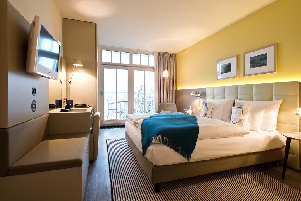 Hotel Am Meer & Spa Binz Ruang foto